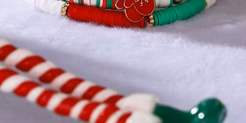 Howland Green: Friendship Bracelets