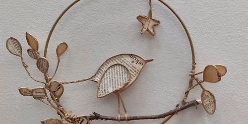 Atelier cr\u00e9atif : po\u00e9sie de papier