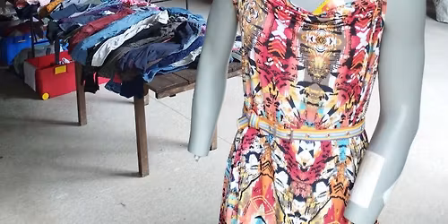 Gratiferia - Friperie g\u00e9ante gratuite