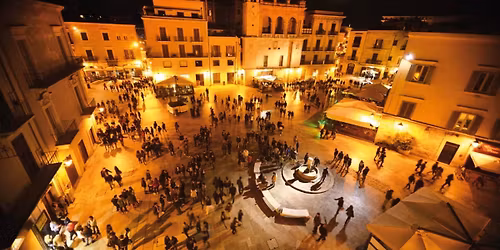 BARI, magia sotto le stelle: visita guidata notturna alle meraviglie della citt\u00e0