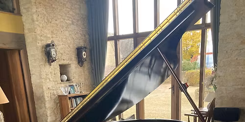 Ludmila plays Classical