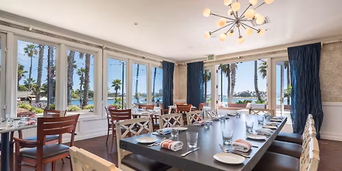 Seaside Thanksgiving Feast