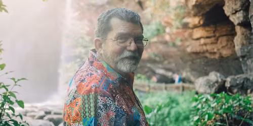 POTKEJ HLOUBKU - jungovsk\u00e9 kou\u010dov\u00e1n\u00ed pro pr\u00e1ci se zm\u011bn\u011bn\u00fdmi stavy v\u011bdom\u00ed