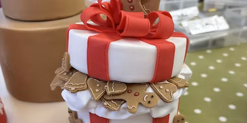 Gingerbread box cake