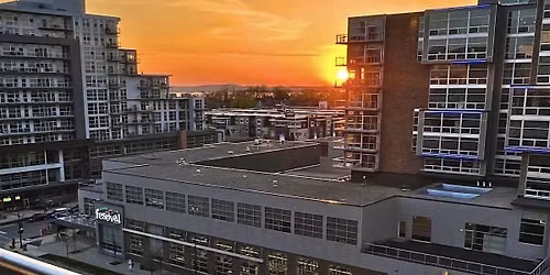 Cach\u00e9 Sunset Soir\u00e9e