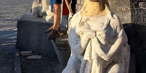 SULLE TRACCE DI MASANIELLO, DA PIAZZA MERCATO A FORCELLA