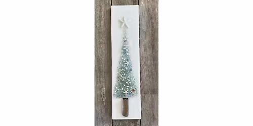 Crushed Glass, Shells & Starfish Resin Christmas Tree on Tile Paint & Sip
