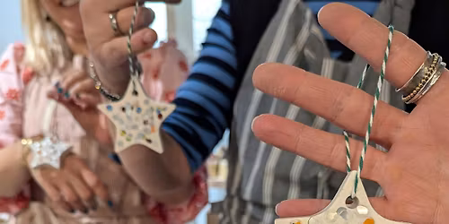 Christmas decoration making workshop