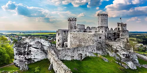 Kelion\u0117 \u012f Lenkij\u0105: Ogrodzieniec pilis - Tatr\u0173 kalnai - Zakopan\u0117 \u2013 Sky walk \u2013 terminiai baseinai