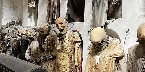 Le Mummie delle Catacombe dei Cappuccini: un Viaggio tra Misteri e Segreti