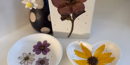 Pressed Flower Art Workshops with The Lilac Tree at Wightwick Manor and Gardens