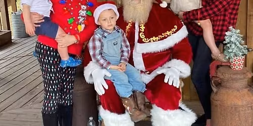 Santa visits Elrod Acres Cracker House