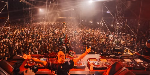 Luca Agnelli, Luxx, BabaBass3000, Welticke, Ephesis, Jovynn, Para\u00e7ek, Predacid, 2VINE in Paris