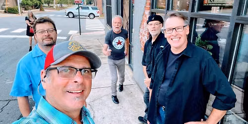 Vinyl Live @ Novel Taproom