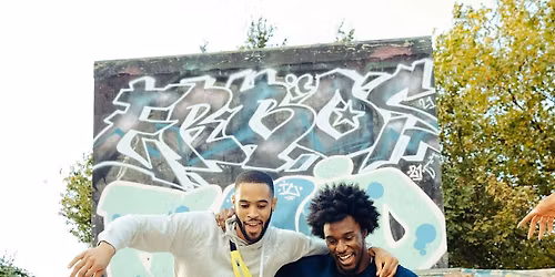 Chop&Shuffle class (Backwards skating) - DevxChan Skate School