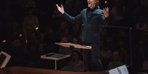 Eric Whitacre in Concert at Kentucky Center - Whitney Hall