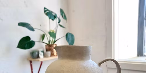 Handbuilding Jugs, Pitchers & Carafe\u2019s 