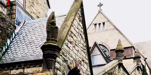 Christmas Concert - on the Historic Pipe Organ, as presented by organist, Kris Hartenstine