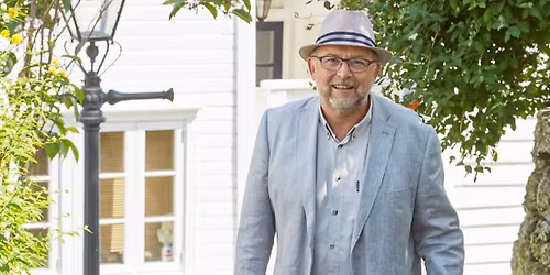 Pensjonist p\u00e5 randen @ Ogna Scene