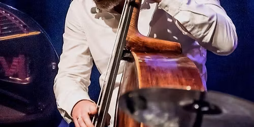 Magne Thormods\u00e6ter med studenter fra Griegakademiet