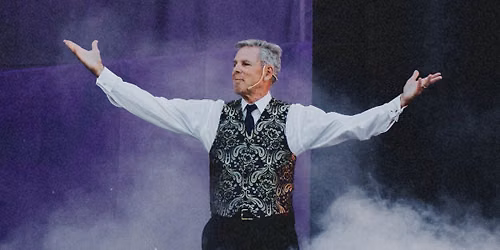 The Magic of David Garrard - A Tribute to Houdini