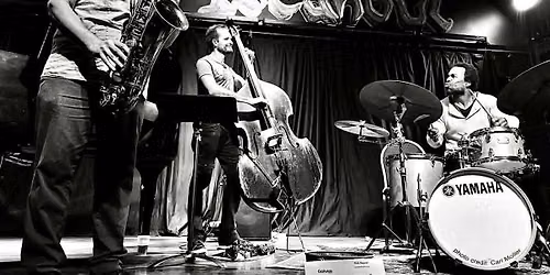 Rob Wagner Trio featuring: James Alsandres and Martin Masakowski