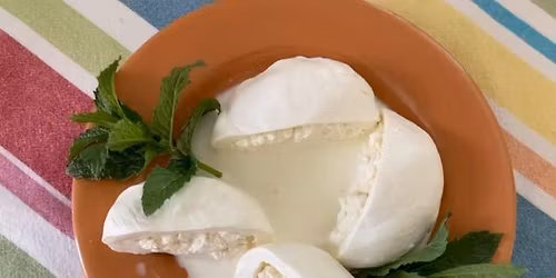 Mozzarella Stretch with Burrata