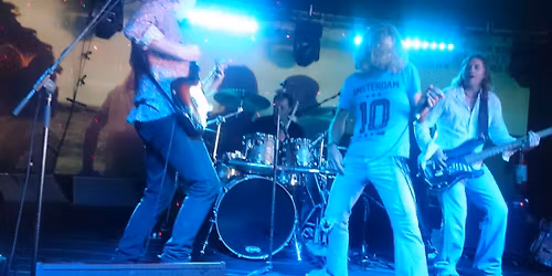 BOURBON STREET - The Beach Hotel Byron Bay