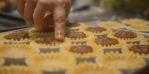 Baking Tart Cocos with Dalilah Binti Mohamed Iqbal