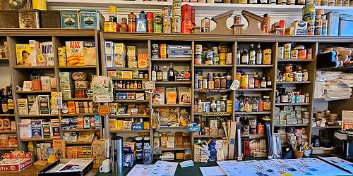 Thorsvang Samlermuseum i Stege, inkl. Frokost & sensommersjov