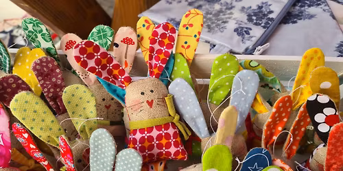 Haller Ostermarkt und Ausstellung \u201eKunst am Ei\u201c