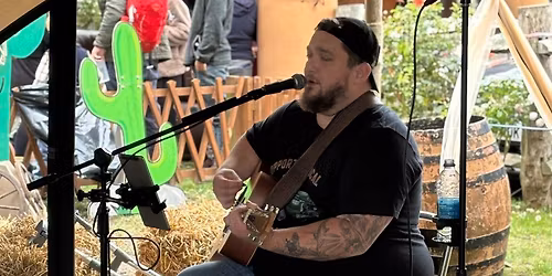 Tom Wilson Live