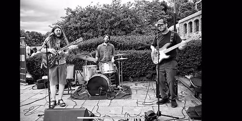 Far Trio at Sportsmen\u2019s Tavern