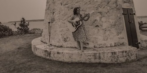 Sara Achorn Acoustic Show @ Tipsy Toboggan