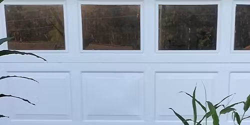 Super Sale Front Porch set-up Friday 11\/28 from 10 to 1 at Bozeman Dr Npr 34655