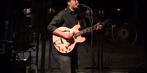 Nick Foytik at the Veranda Lounge