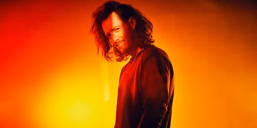 Tyler Hubbard w\/ Blackhawk