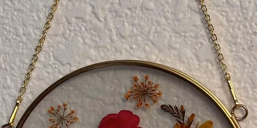 Pressed Flower Frames @ The Main Grape