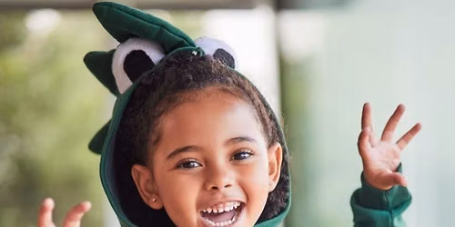 ROAR! Storytime with Mrs. Tina | \u00a1ROAR! Hora del cuento con la Sra. Tina