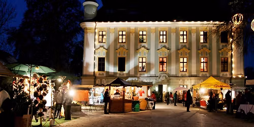 Weihnachtsmarkt Schloss Traun
