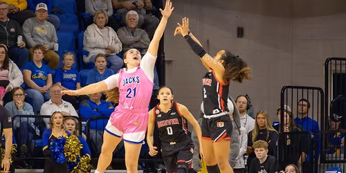 Parking Oral Roberts Golden Eagles at Denver Pioneers Womens Volleyball