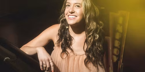 Hideout Comedy Presents Janelle Draper!