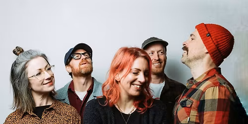 Tiger Island + Beach Head