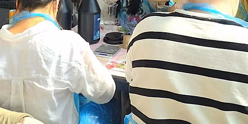 BRSHES, Winter Pressed Flower Epoxy Resin Workshop.