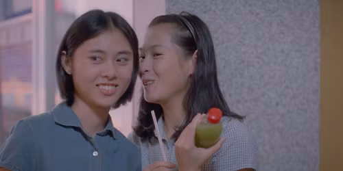 Murmer of Youth\n(\u7f8e\u9e97\u5728\u5531\u6b4c) - Queer East on Tour