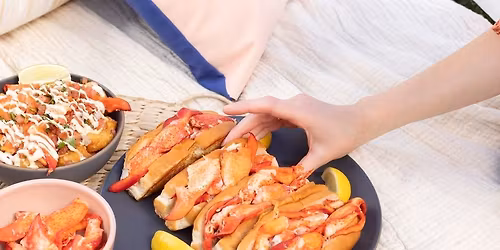 Cousins Maine Lobster\ud83e\udd9e at Pembroke Lakes Mall :Thursday Night Market