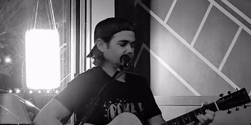 Dustin Yager at Maisie's in Tega Cay(9\/4)
