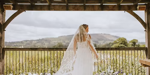 BASHALL BARN WEDDING FAIR