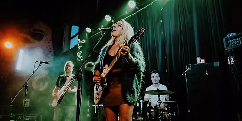 Live at Resin w\/ LIZZIE JACK