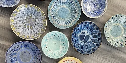 Peacock Bowl - ceramic painting technique class